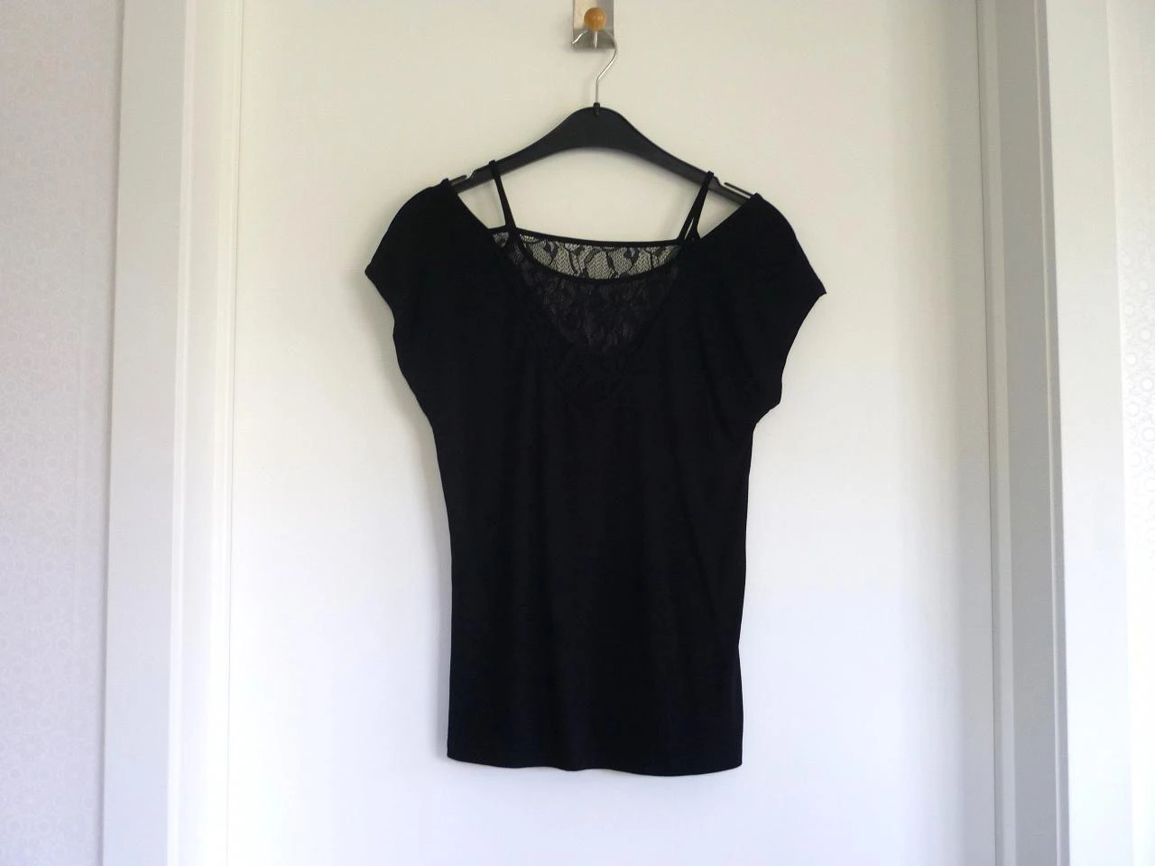 Top negro tipo t-shirt con 2x encaje de Morgan Talla 38 – photo 4